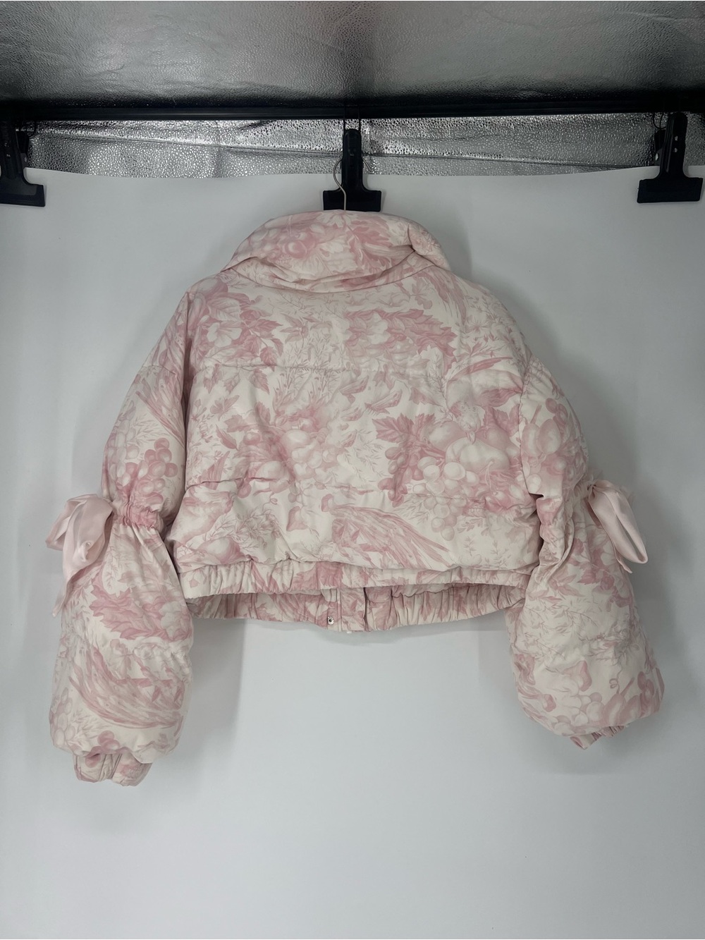 Selkie Pink White Floral Cropped Bow Sleeve Coquette Girly Puffer Jacket Large - Picture 9 of 9